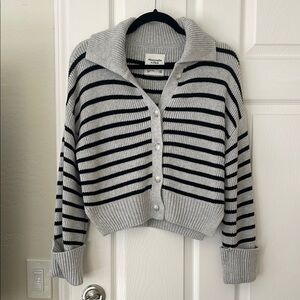 Abercrombie Gray Striped Women's Sweater